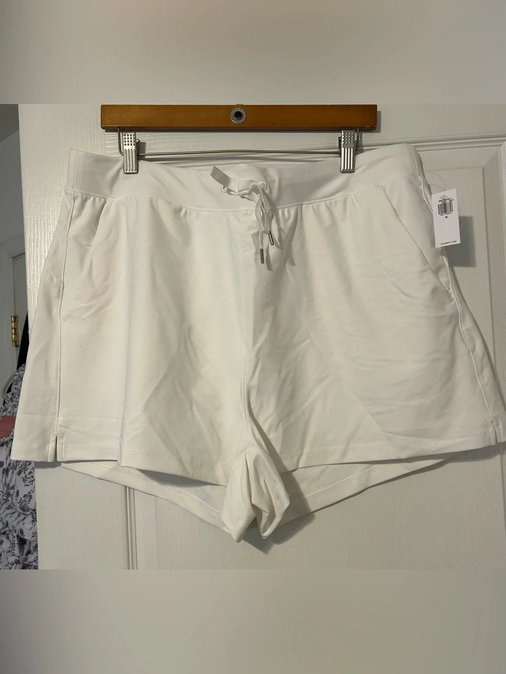Old Navy High Rise 3” Inseam Powersoft Athletic Shorts